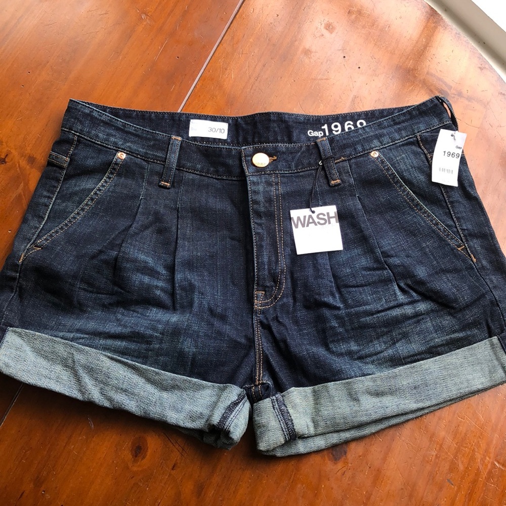 NWOt Gap 1969 Denim Cuffed Shorts - Size 10